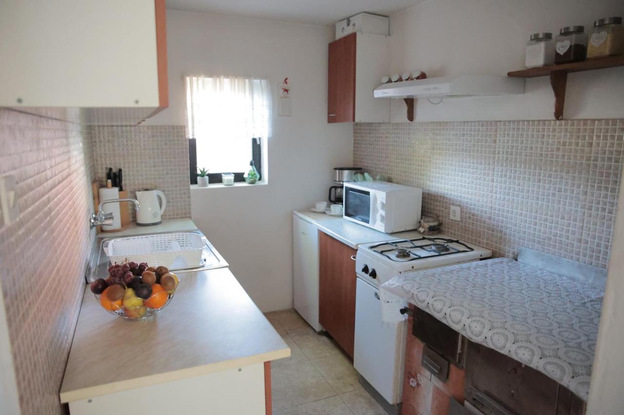 Sirova Katalena Apartment Amigo מראה חיצוני תמונה